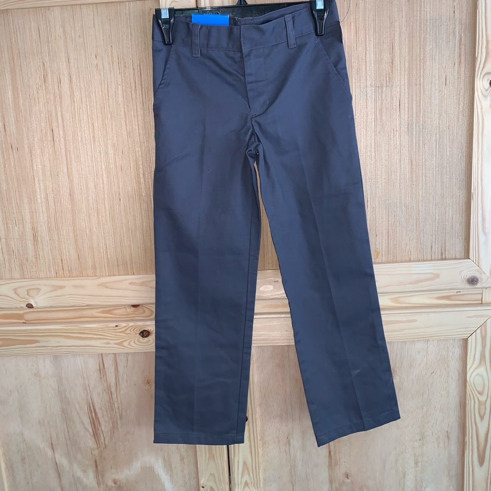 French Toast “Relaxed” chino pants size 8